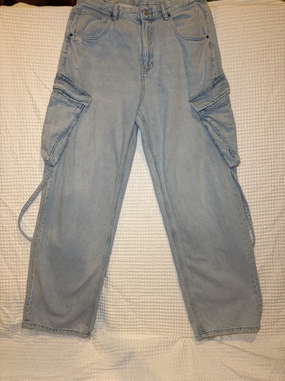 ZARA Woman Cargo Jeans 32 Light Wash Baggy Wide Leg Utility Strap Y2K Denim